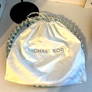 Michael Kors large White Storage Bag 21X21